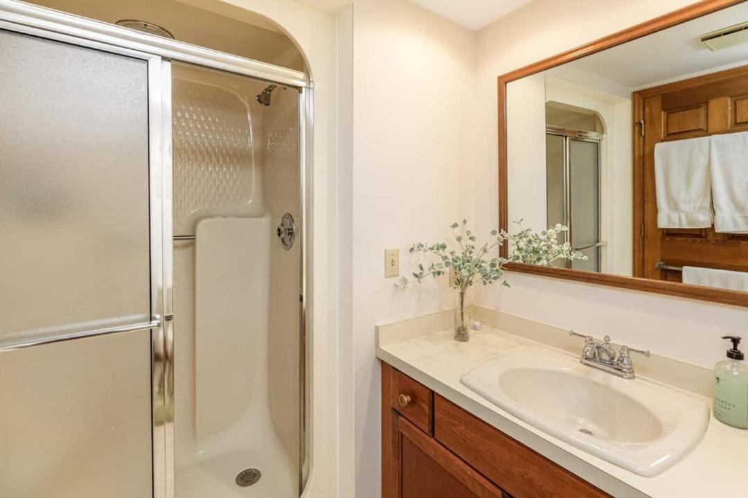 Photo of Bathroom in The Galena Territory
