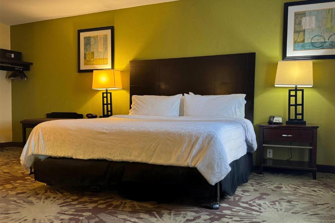 Photo of Bedroom in Gurnee