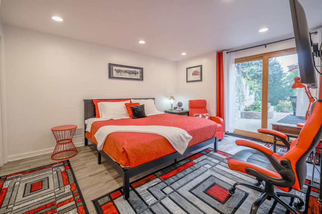 Photo of Bedroom in Plato Center