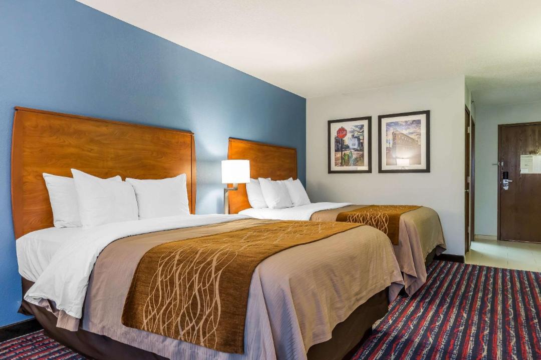 Photo of Bedroom in Alton