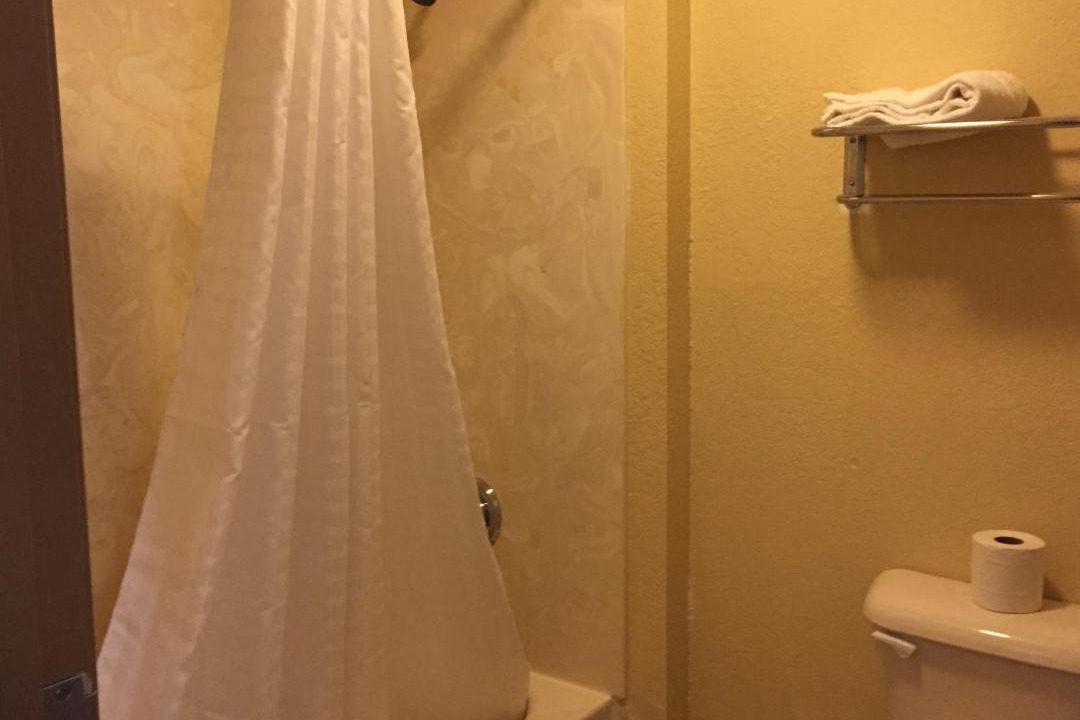 Photo of Bathroom in Fairmont City