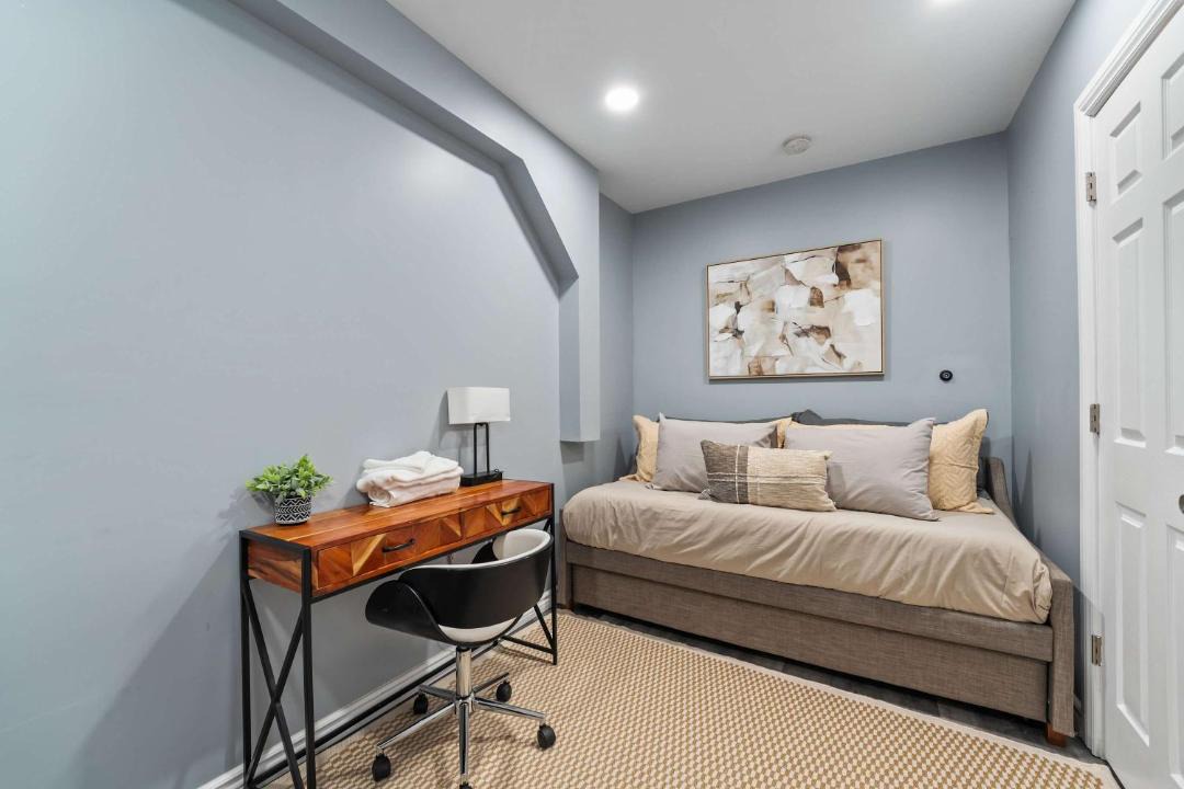 Photo of Bedroom in Highland Hills