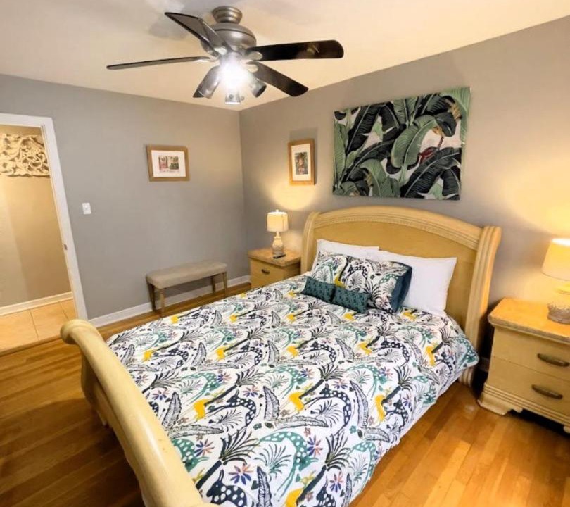 Photo of Bedroom in Evanston