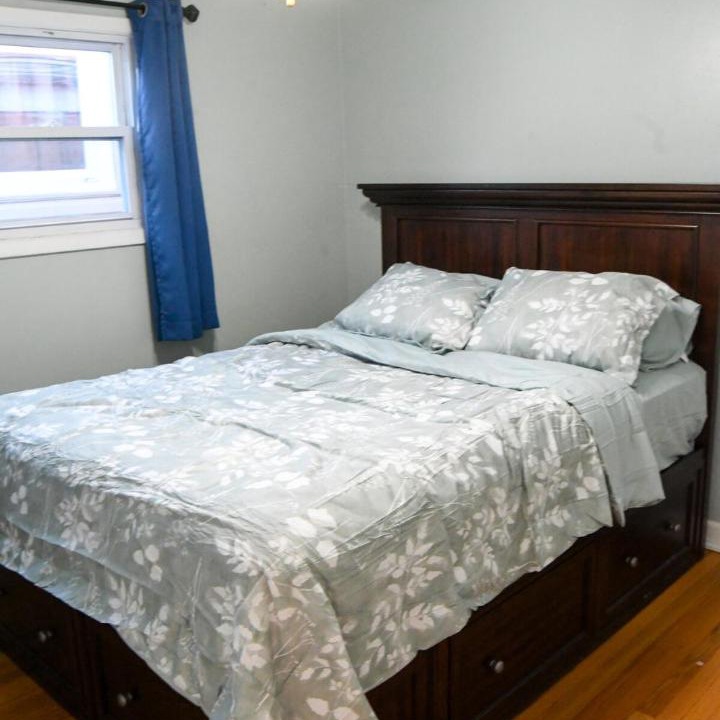 Photo of Bedroom in Skokie