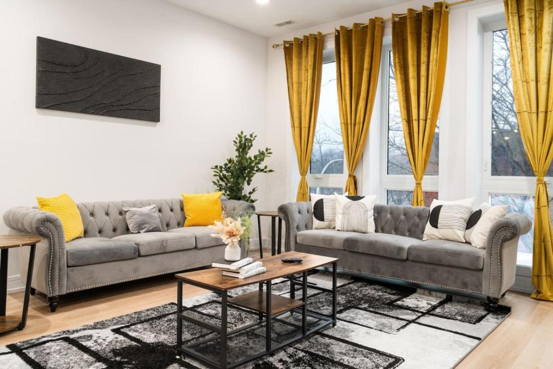 Photo of Livingroom in Bronzeville