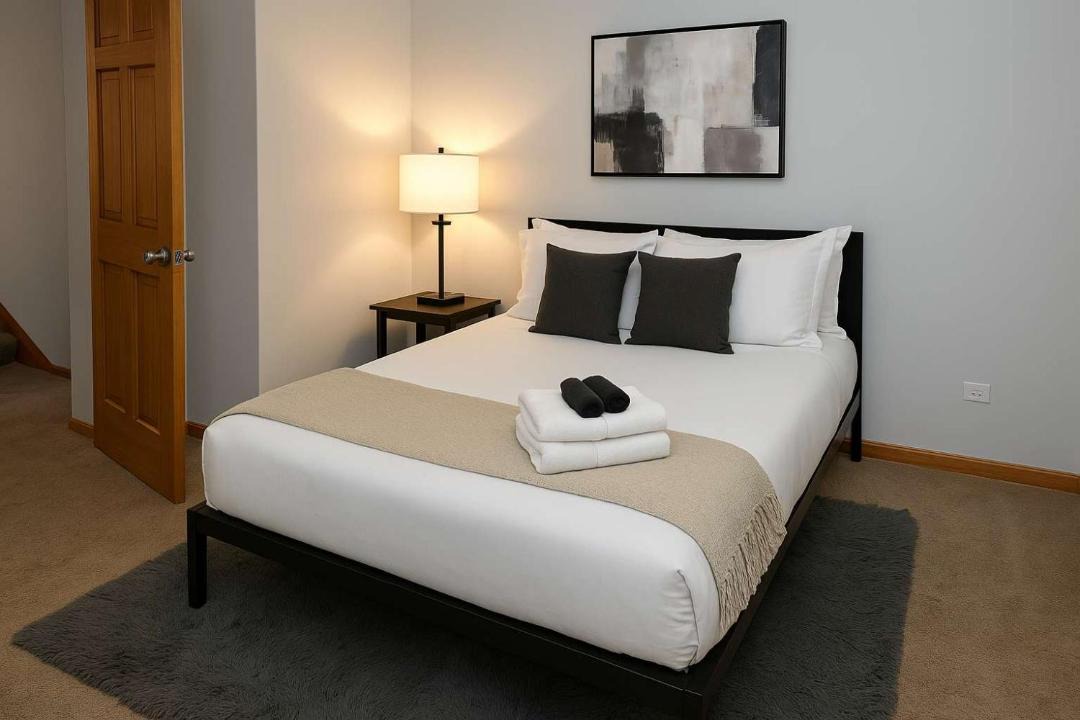 Photo of Bedroom in Pulaski Park