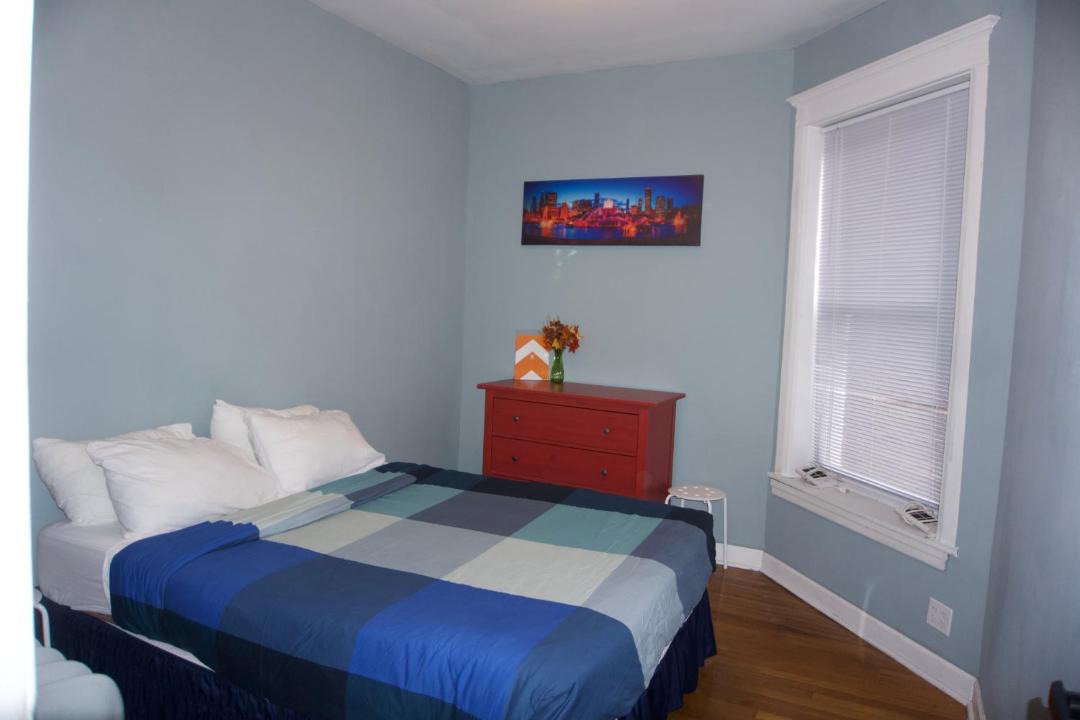 Photo of Bedroom in Lakeview