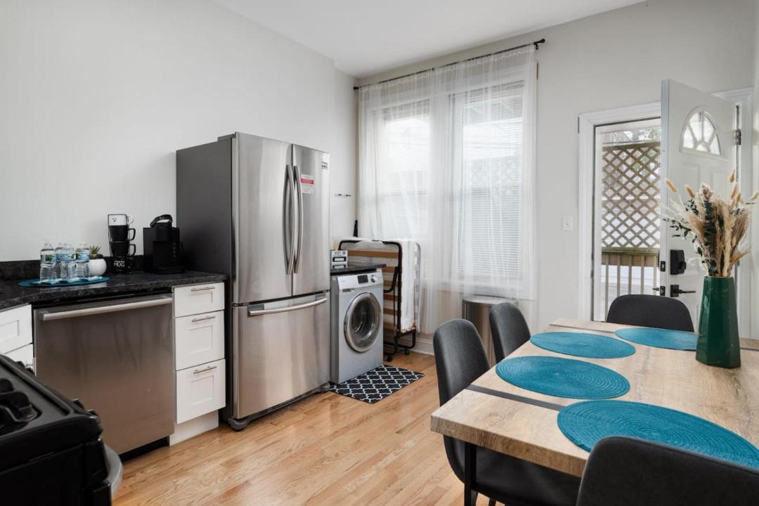 Photo of Kitchen in East Garfield Park