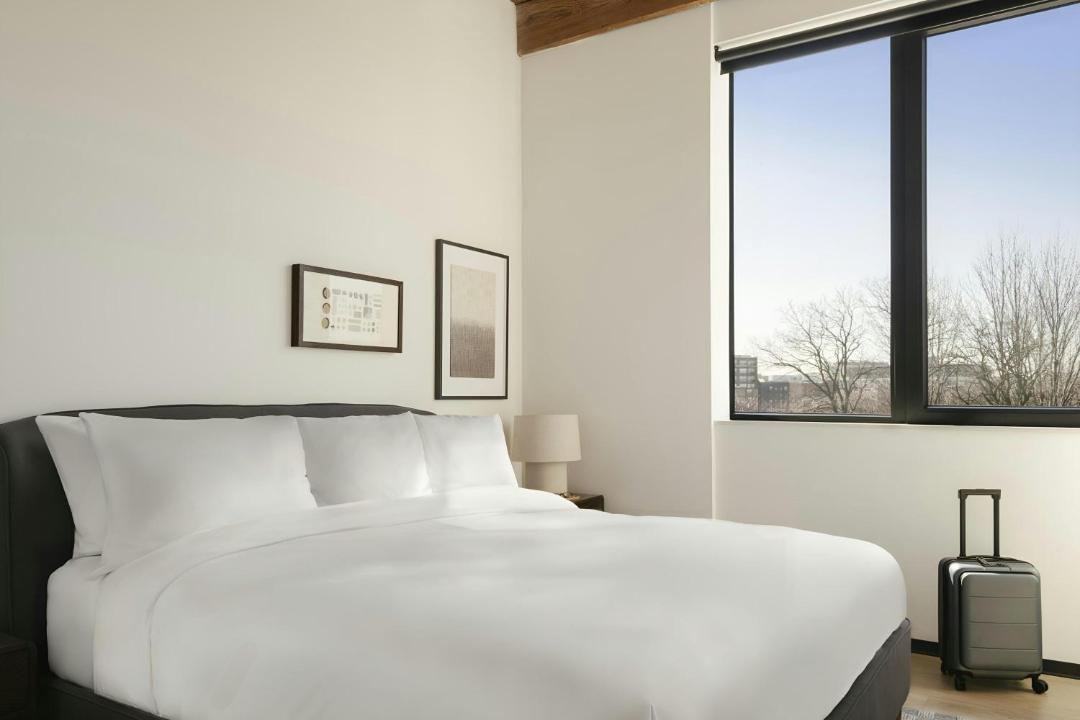 Photo of Bedroom in Near West Side