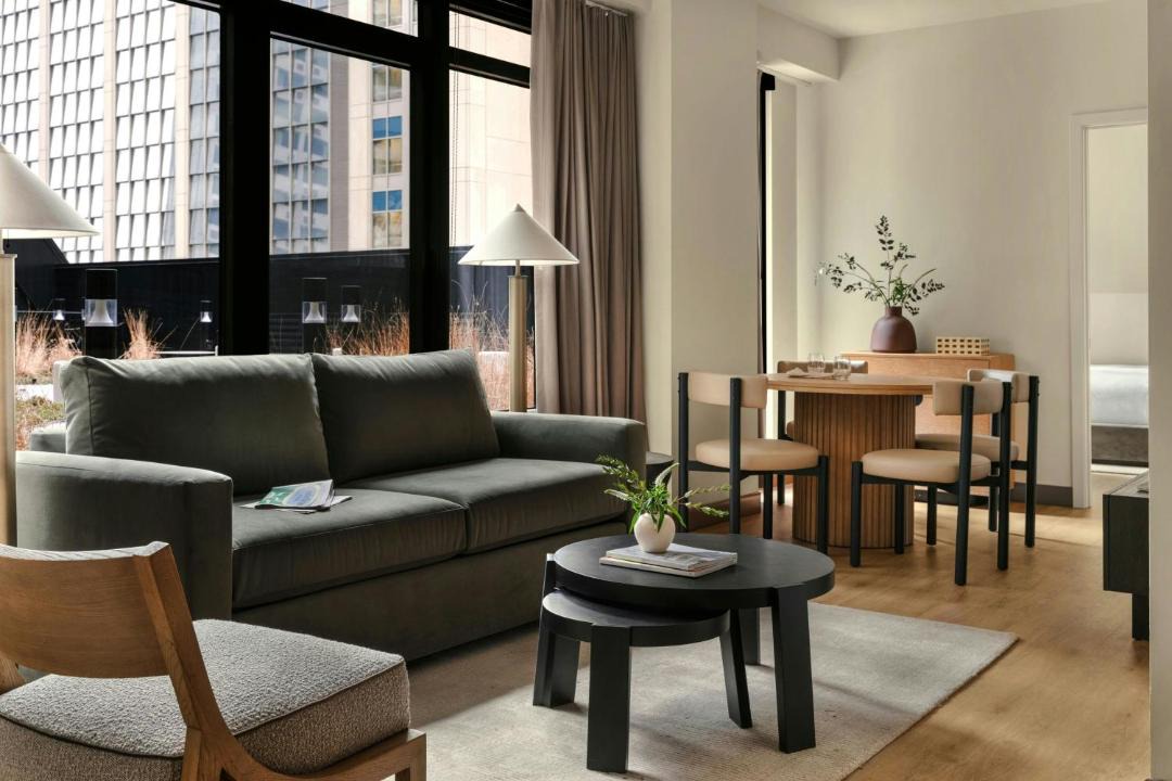Photo of Livingroom in Streeterville