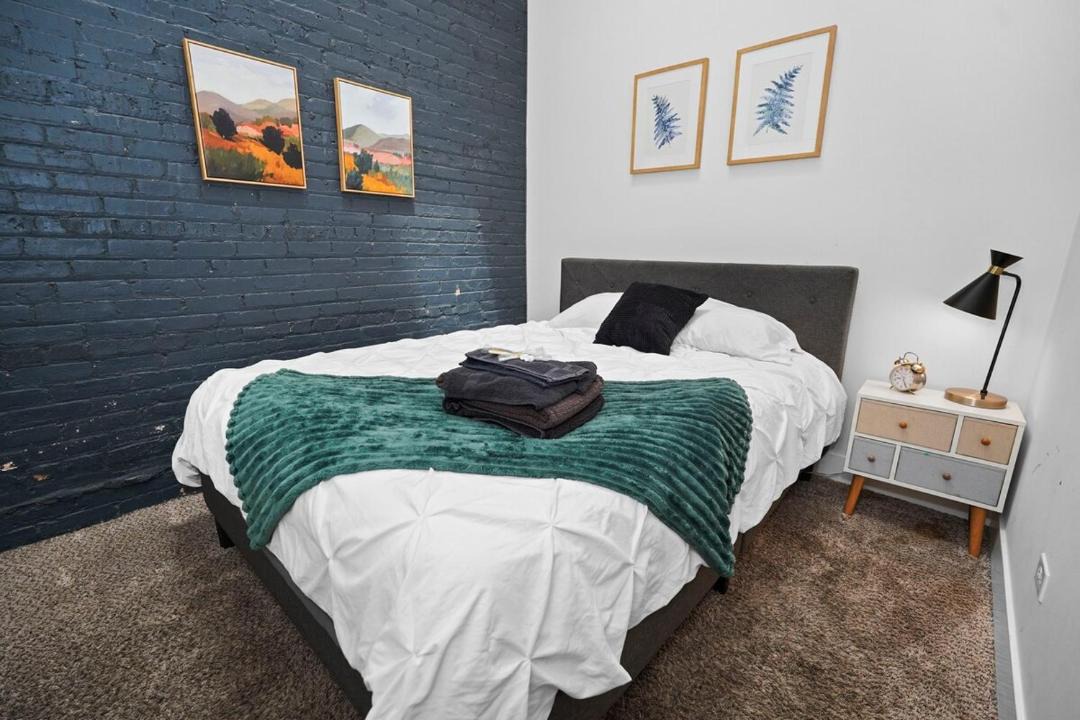 Photo of Bedroom in Near South Side
