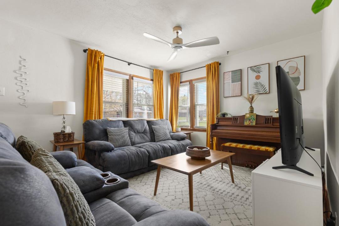 Photo of Livingroom in Winnebago