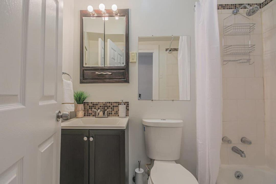 Photo of Bathroom in Forest Park