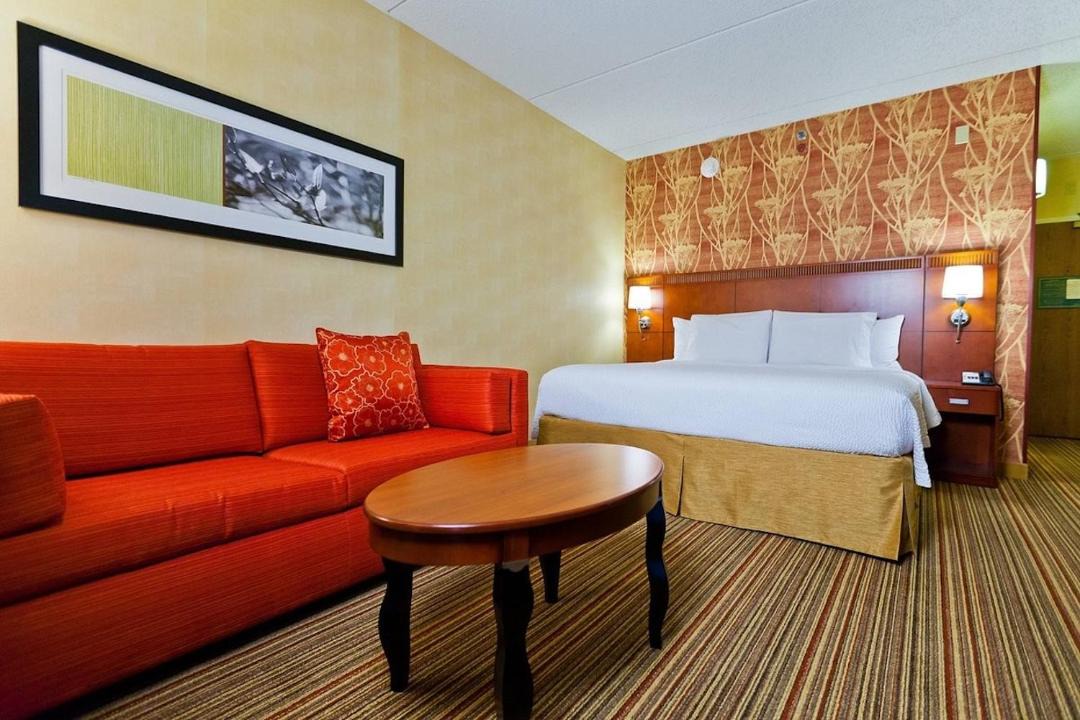 Photo of Bedroom in Des Plaines