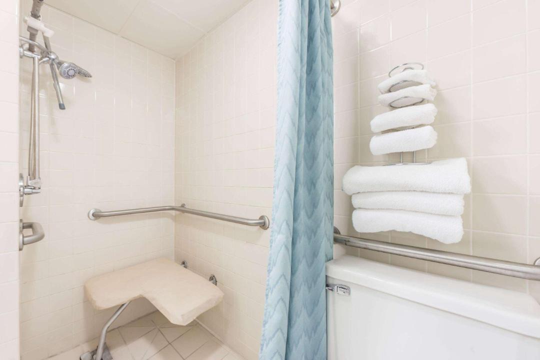 Photo of Bathroom in Du Quoin
