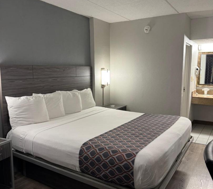 Photo of Bedroom in Chicago Ridge