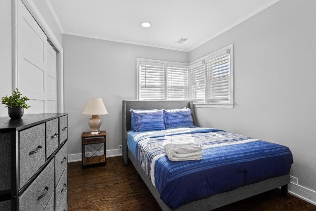 Photo of Bedroom in Skokie