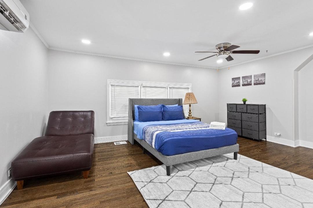 Photo of Bedroom in Skokie