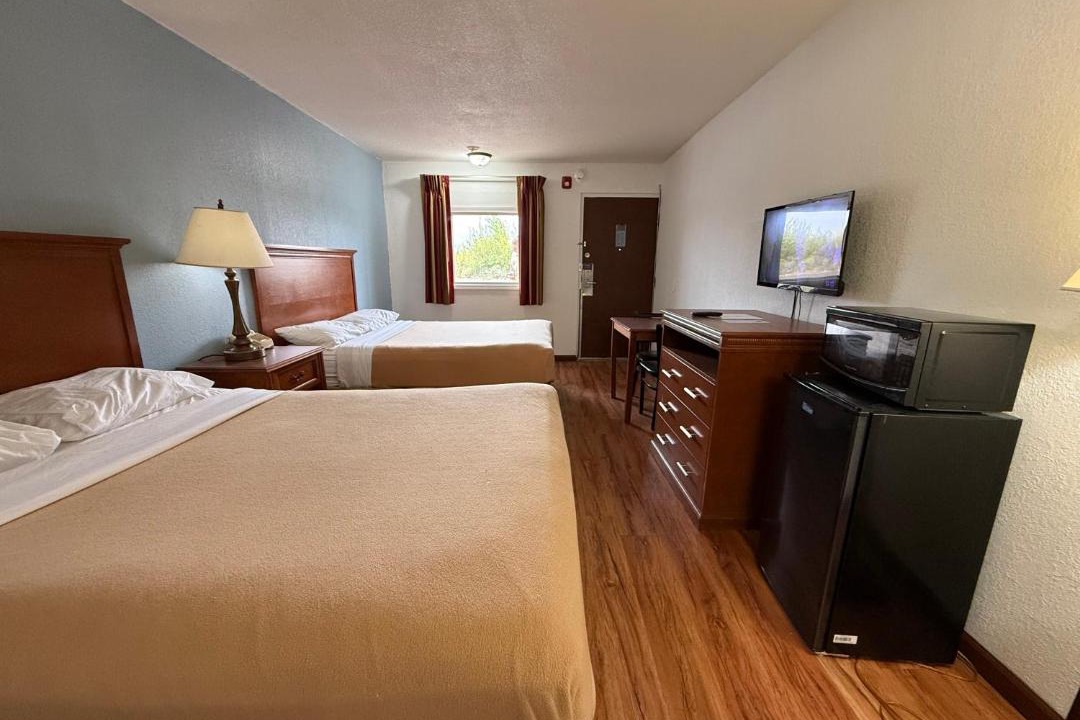 Photo of Bedroom in Mattoon