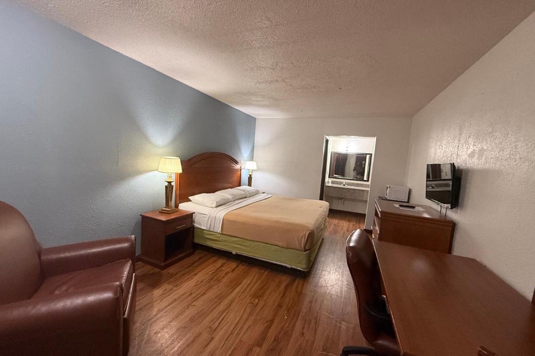 Photo of Bedroom in Mattoon