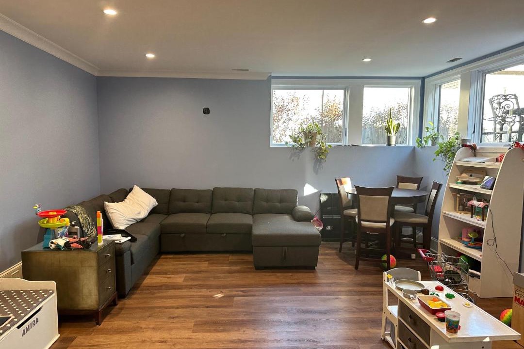 Photo of Livingroom in North Center