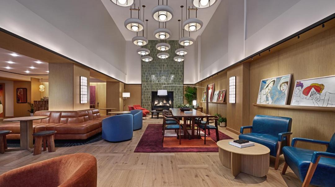 Photo of Livingroom in Downtown Chicago