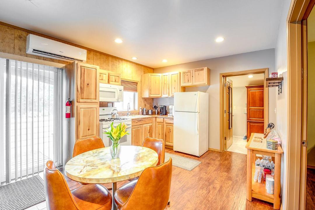 Photo of Kitchen in Murphysboro