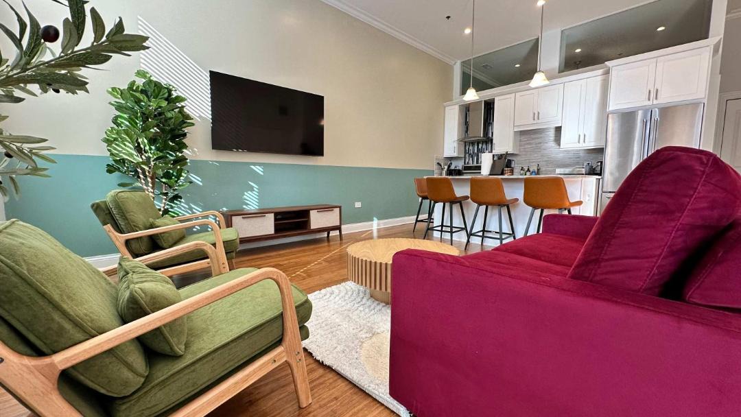 Photo of Livingroom in Near West Side