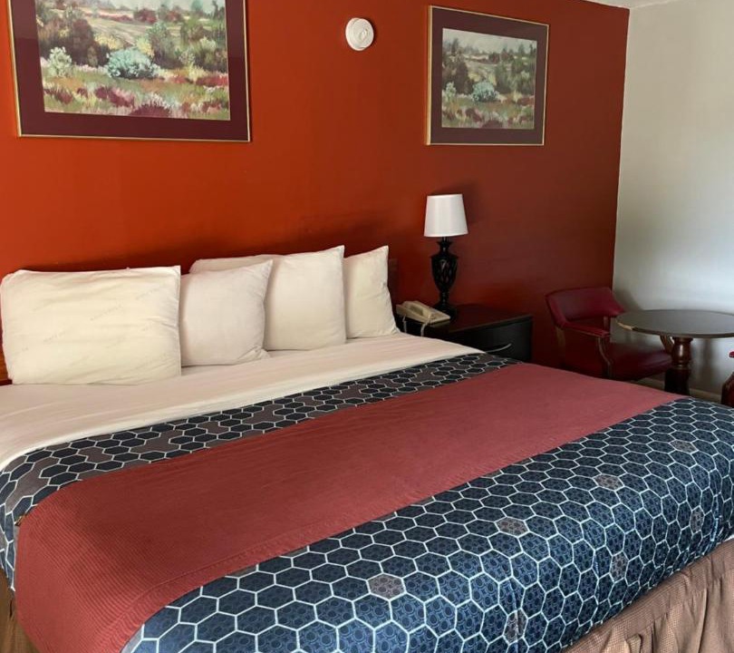 Photo of Bedroom in Greenup