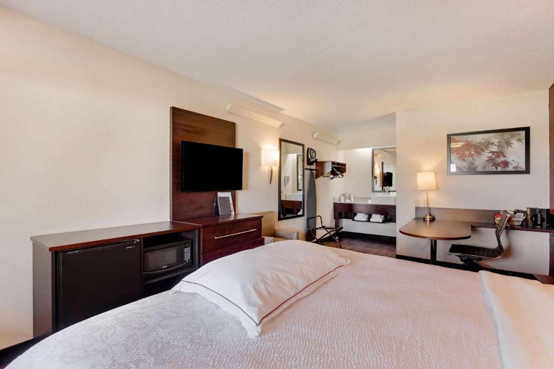Photo of Bedroom in Deerfield