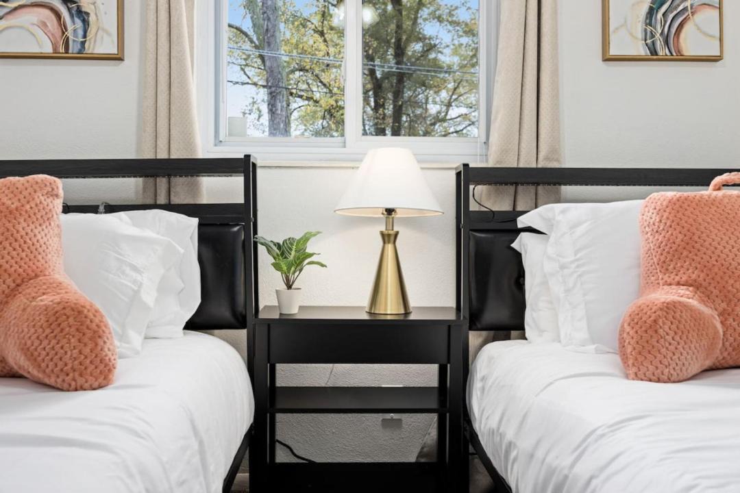 Photo of Bedroom in Marquette Heights