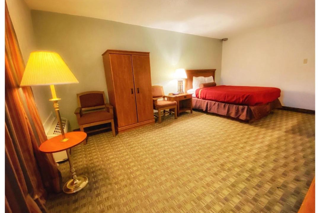 Photo of Bedroom in Galesburg