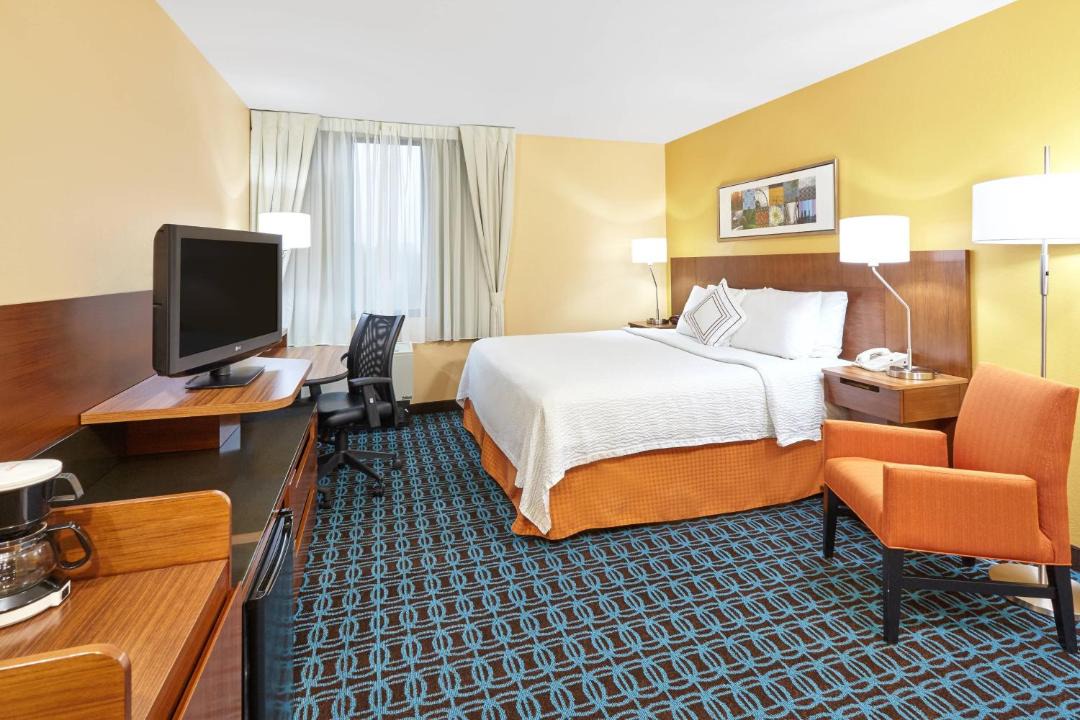 Photo of Bedroom in Lombard