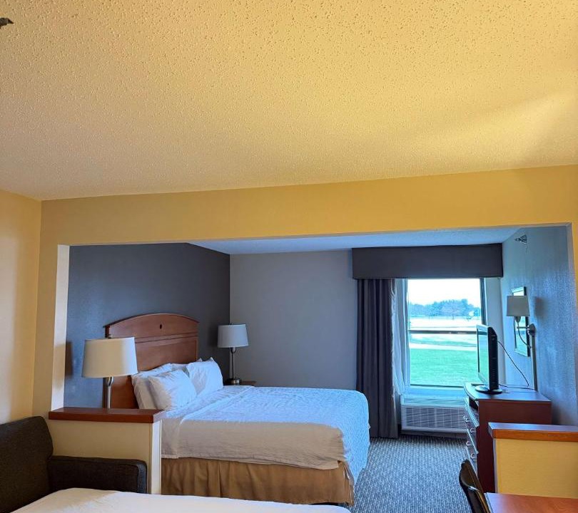 Photo of Bedroom in Forsyth