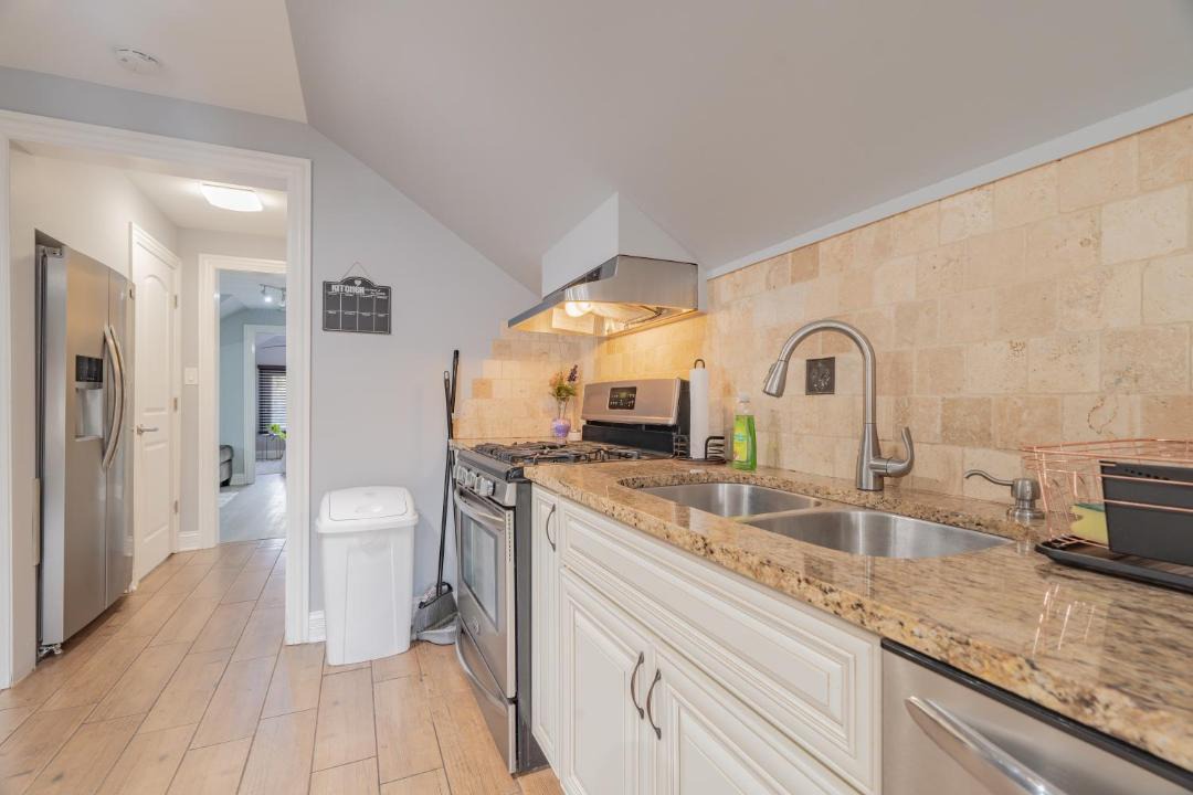 Photo of Kitchen in Lombard
