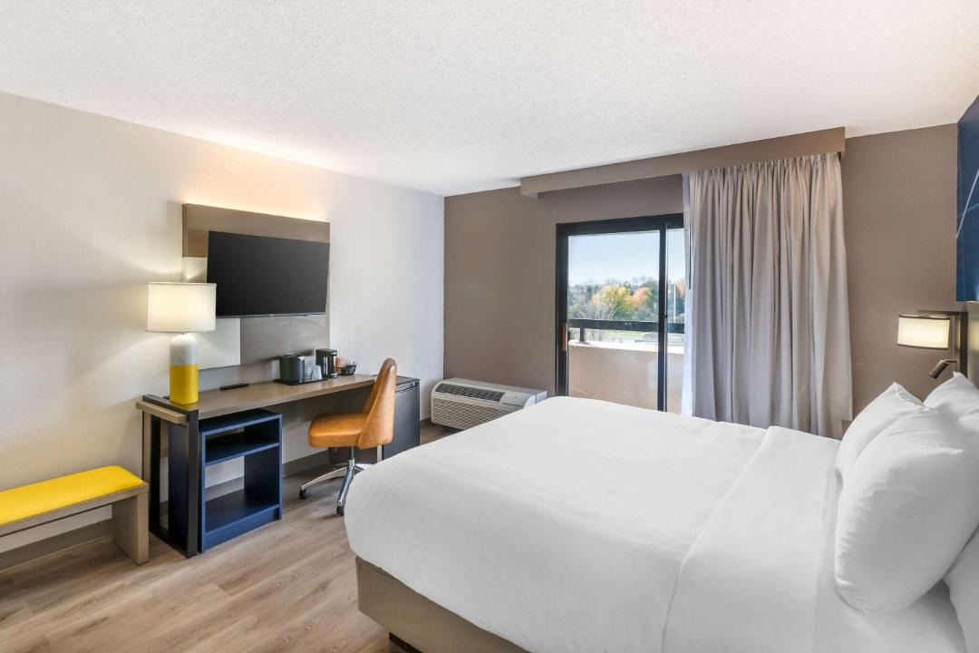 Photo of Bedroom in Arlington Heights