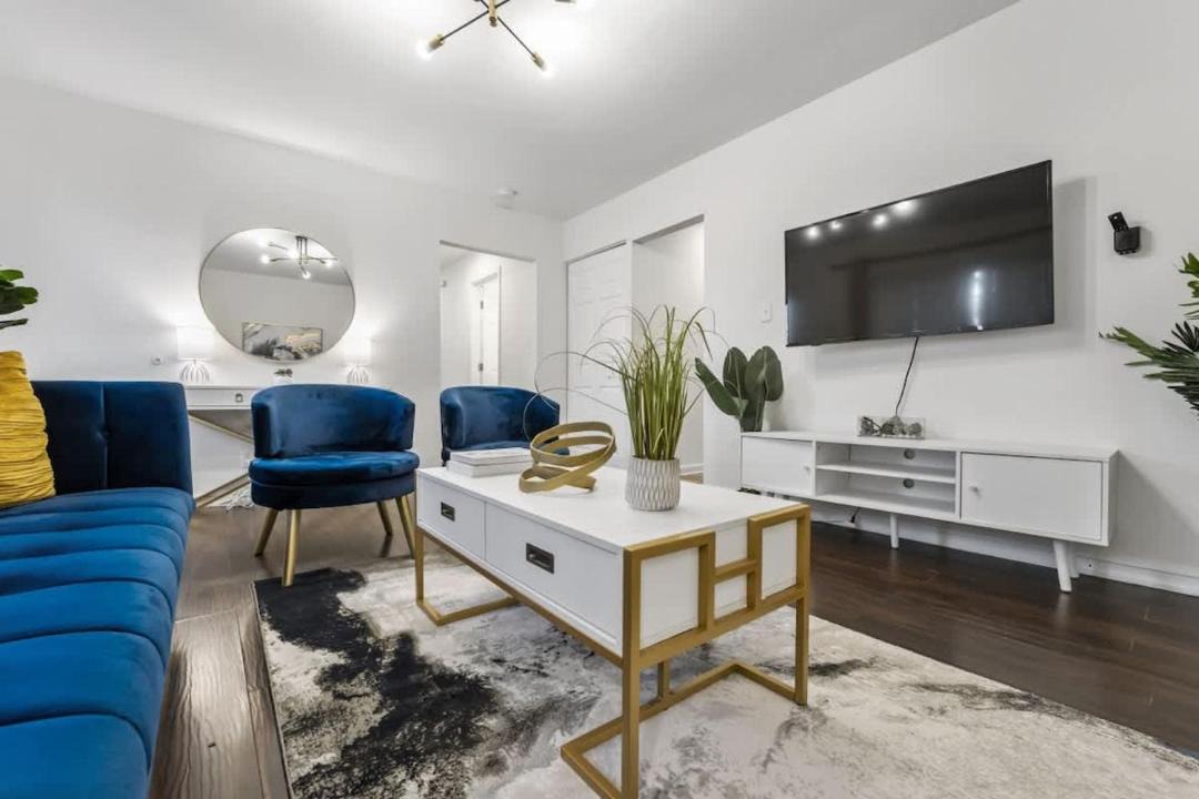 Photo of Livingroom in Bolingbrook