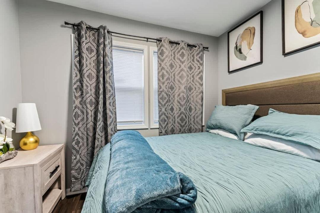 Photo of Bedroom in Gages Lake
