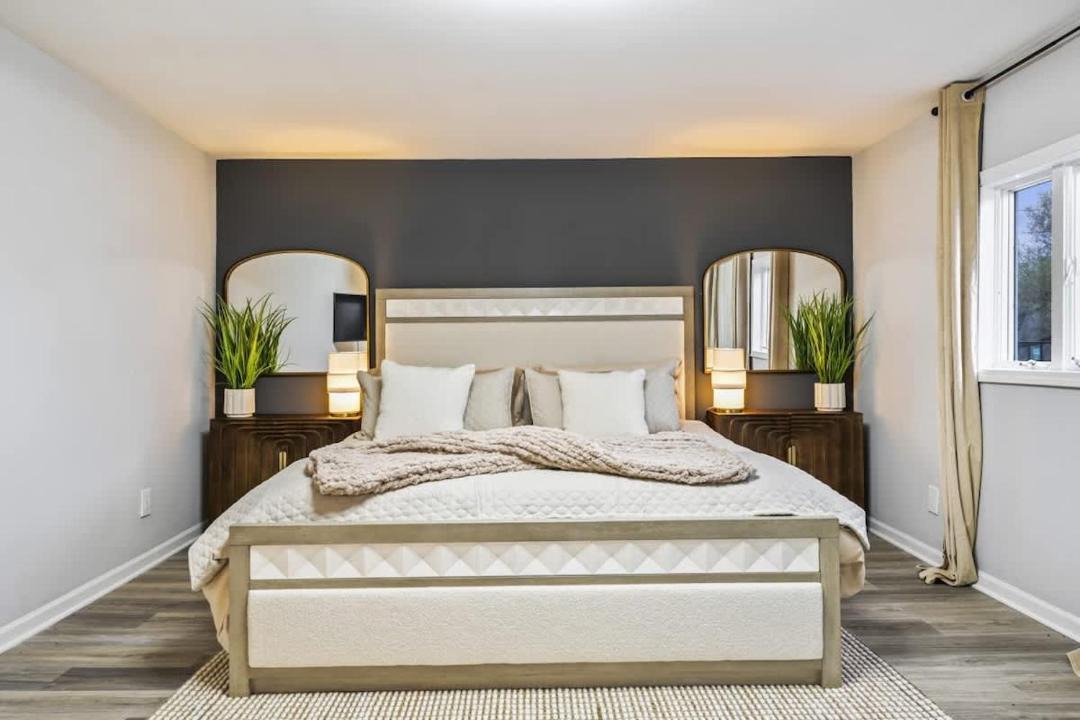 Photo of Bedroom in Oswego