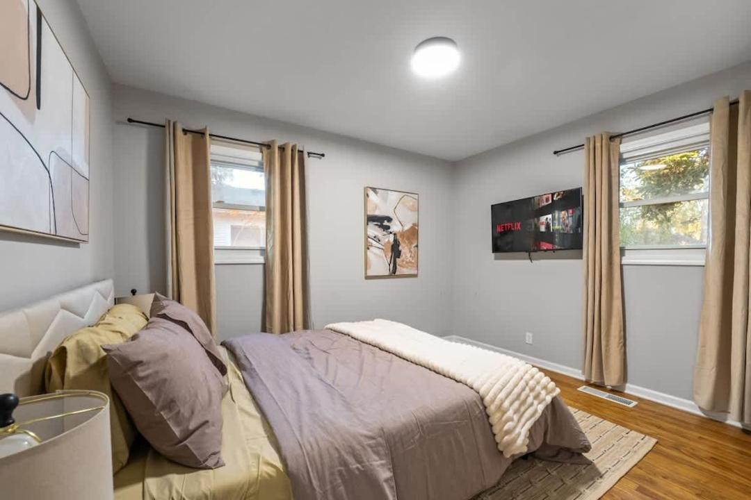 Photo of Bedroom in Joliet