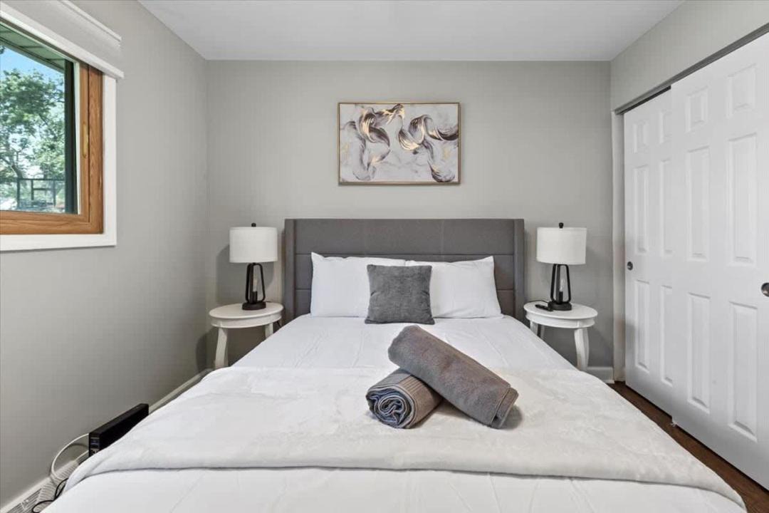Photo of Bedroom in Fox Valley