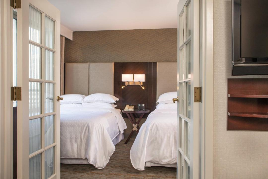 Photo of Bedroom in Elk Grove Village