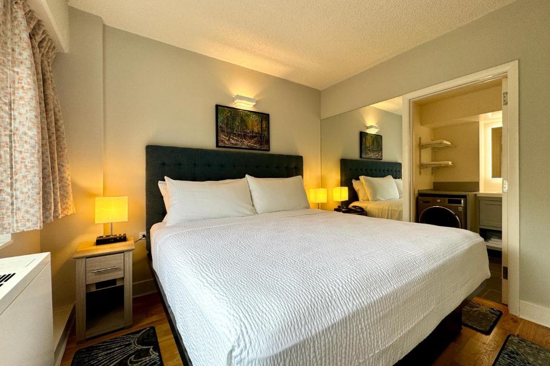 Photo of Bedroom in Evanston