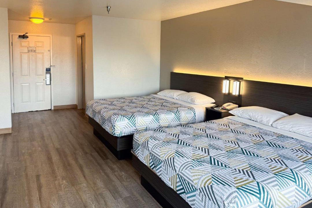 Photo of Bedroom in Glenview