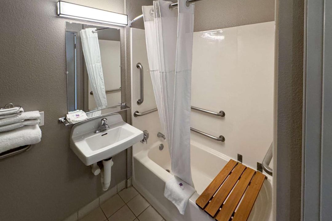 Photo of Bathroom in Glenview