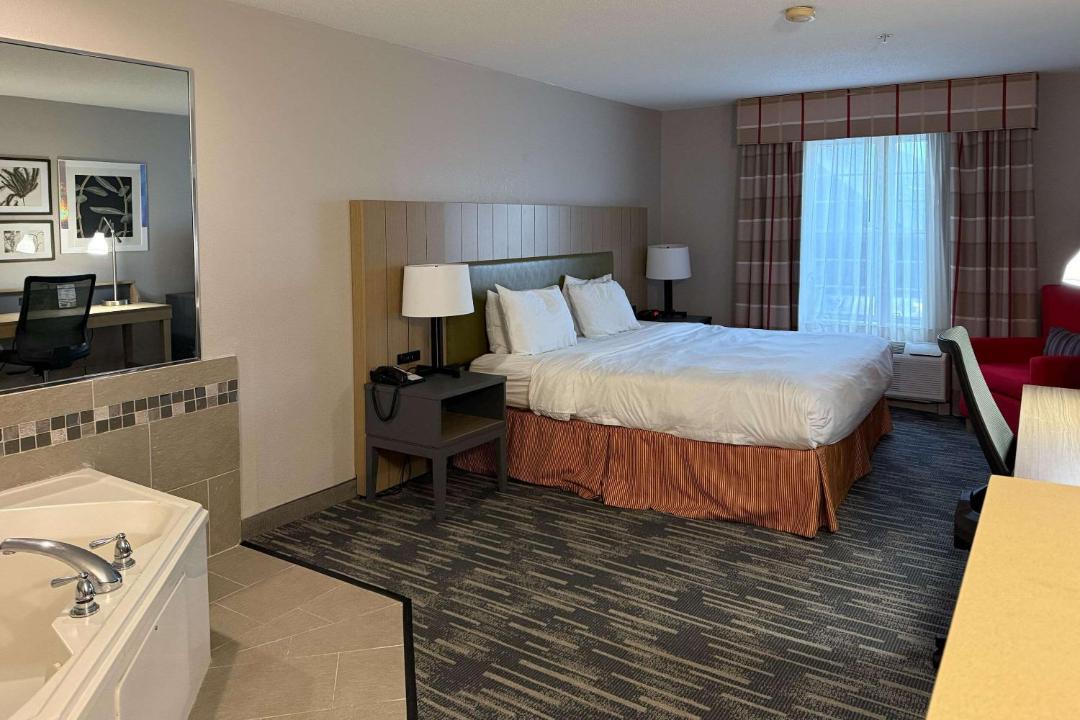 Photo of Bedroom in Elgin