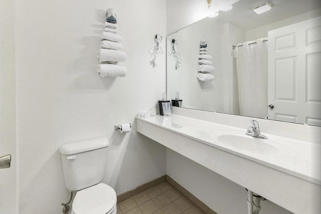 Photo of Bathroom in Red Bud
