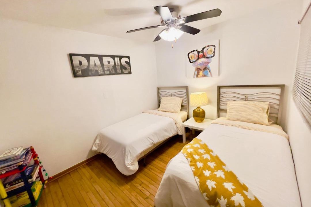 Photo of Bedroom in Des Plaines