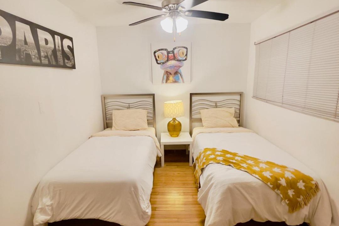 Photo of Bedroom in Des Plaines