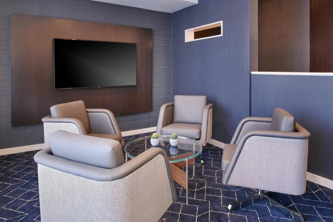 Photo of Livingroom in Half Day